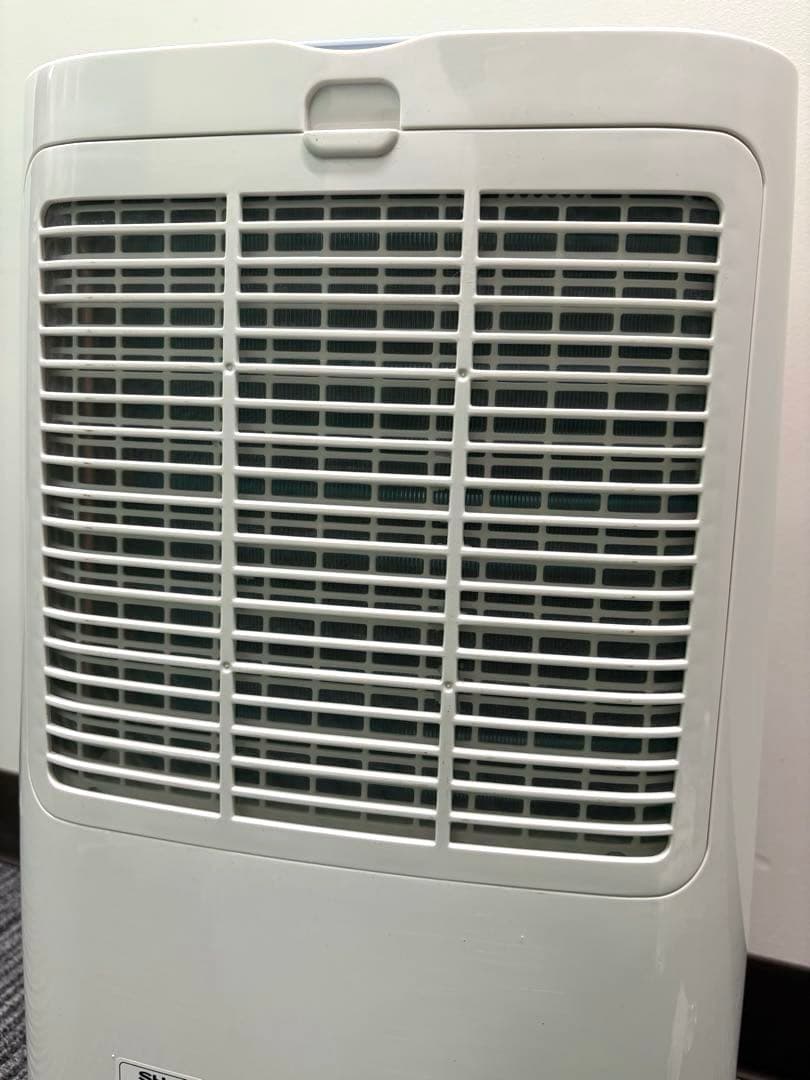 【美品】SHARP 除湿機 衣類乾燥　空気清浄　2019年製 ホワイト