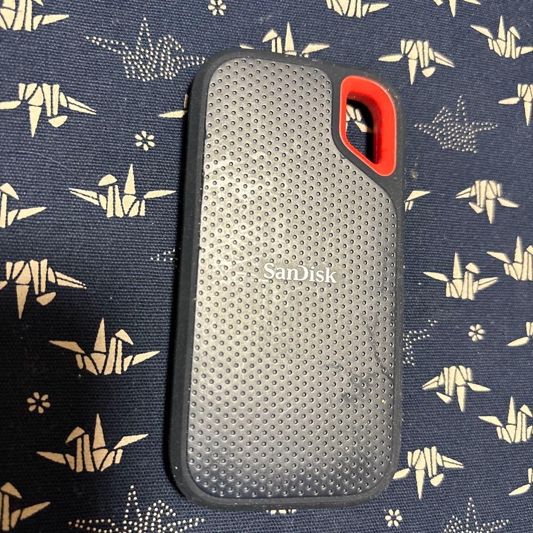 SanDisk Extreme Portable SSD 2TB 動作未確認