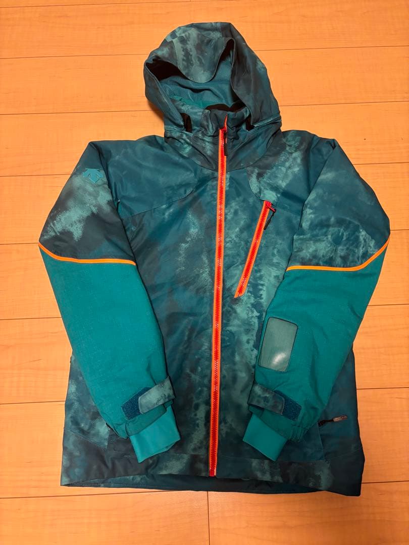 DESCENTE スキーウェアジャケット上位モデル