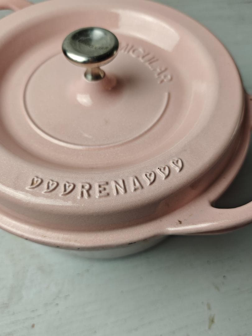 バーミキュラ VERMICULAR オーブンポットラウンド 22cm ピンク