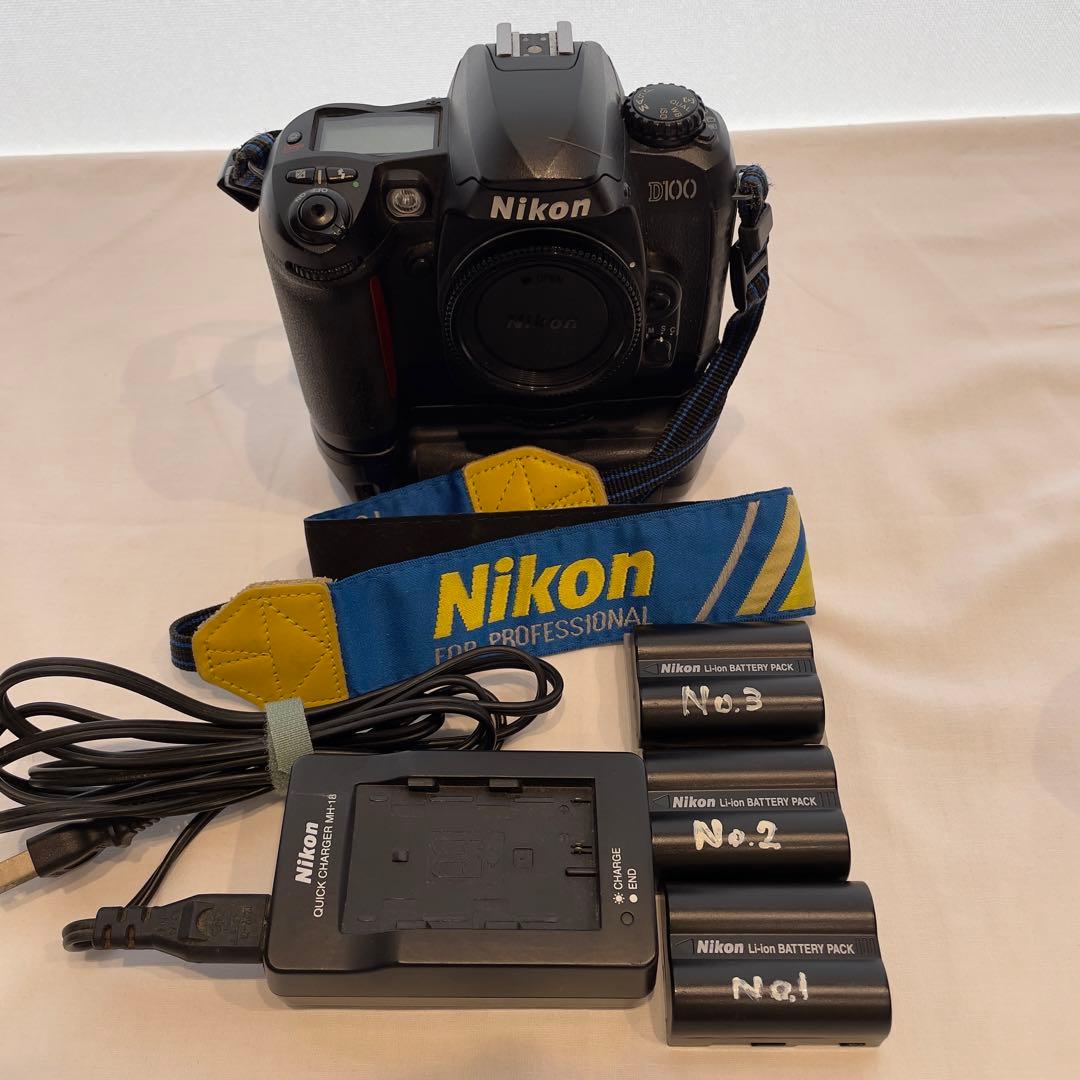 ⭐️Nikon⭐️ニコンD100バッテリーホルダー付レンズ7点ケースクリーナー付