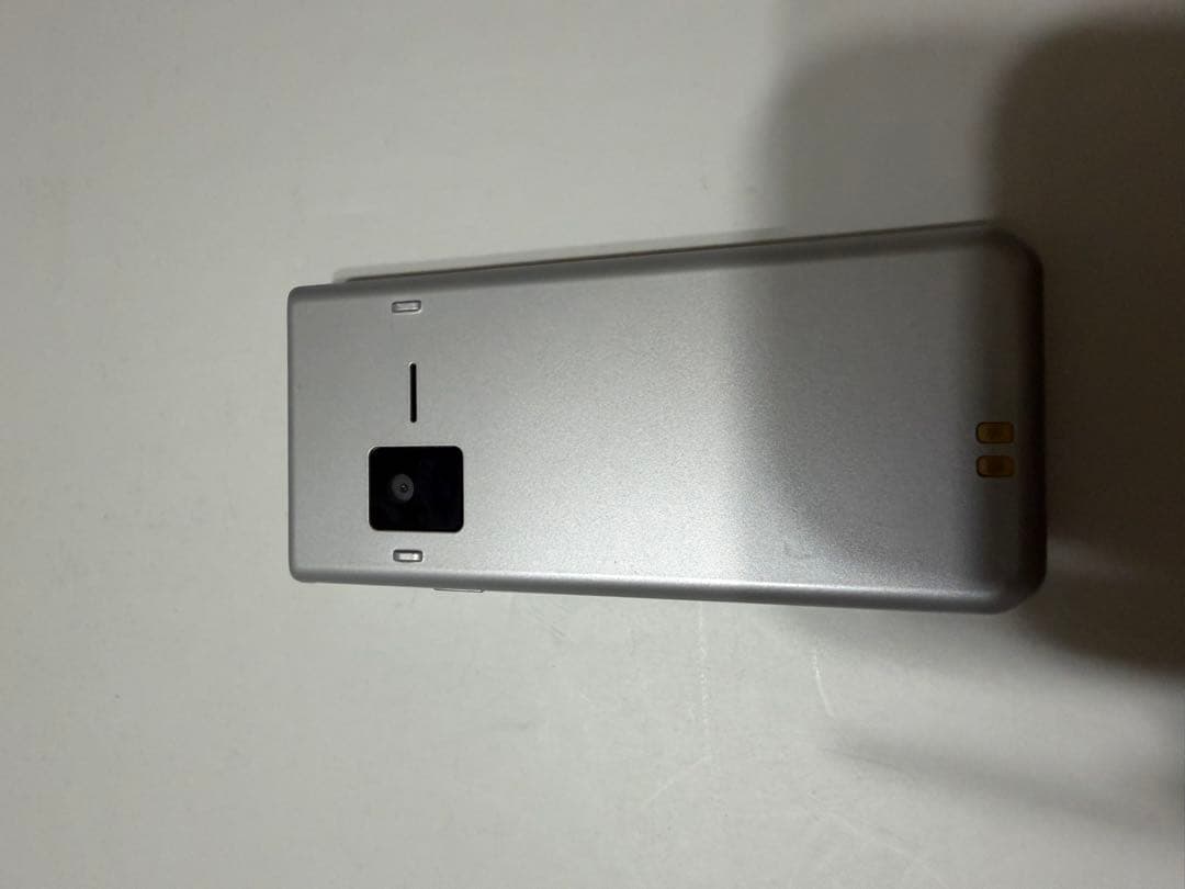 docomo arrows F-03Lシルバー4G折りたたみ式携帯電話本体中古品