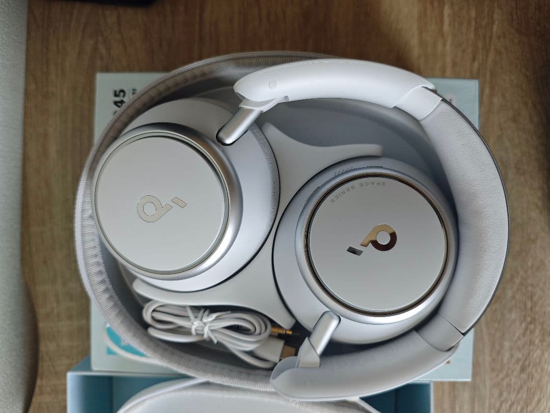 Soundcore Q45 ホワイト ワイヤレスヘッドホン