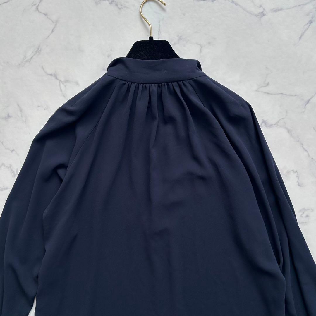 BEIGE, ベイジ 4 HERM ボウタイブラウス ネイビー