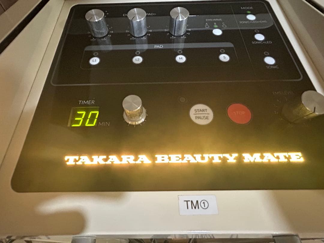 世界特許技術　業務用TMキューブ　筋トレ　超音波/EMS/LED/光