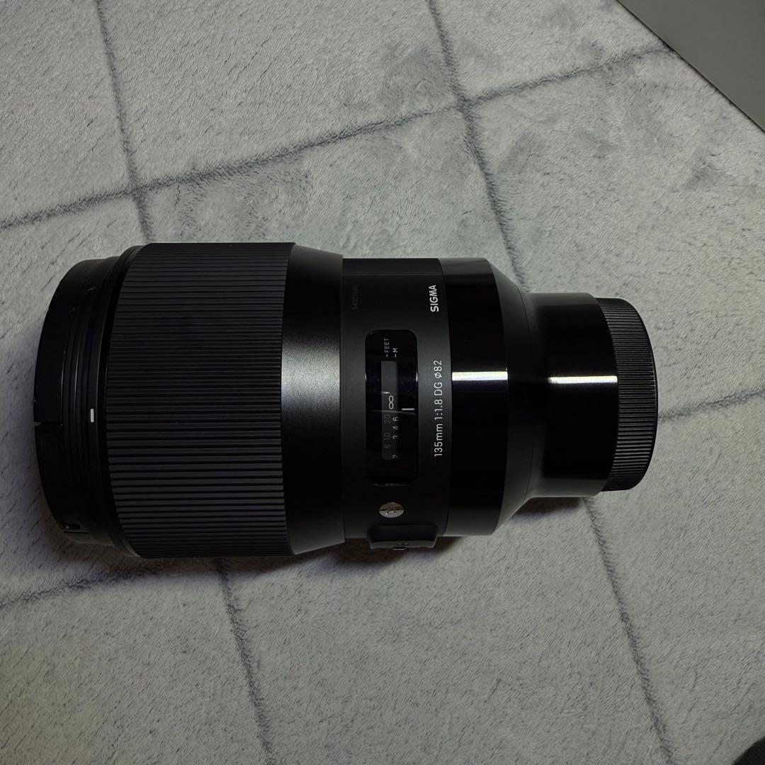 SIGMA 135mm F1.8 DG 単焦点レンズ