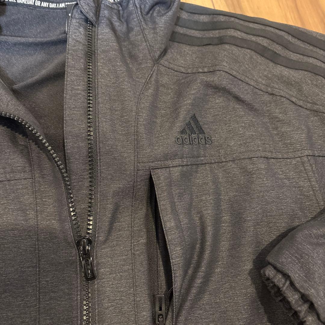 adidasアディダスジャージ上下セットデニム風