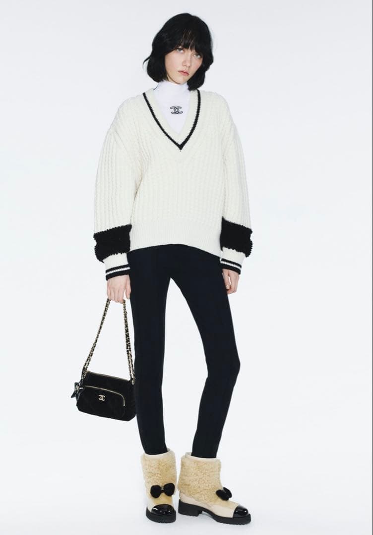 CHANEL ムートンブーツ ベージュ/ブラック