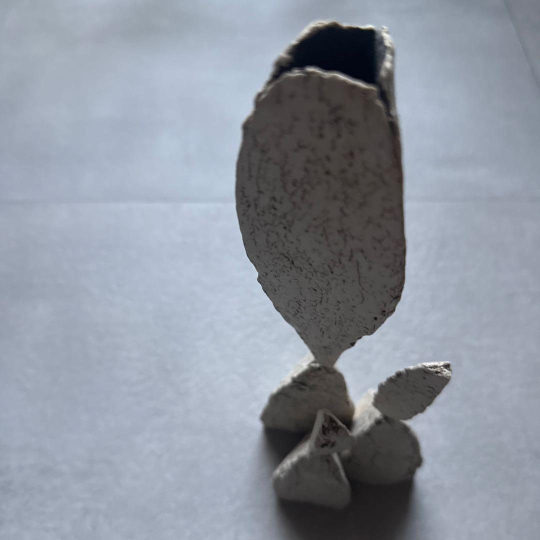 中根楽さん 草のオブジェ