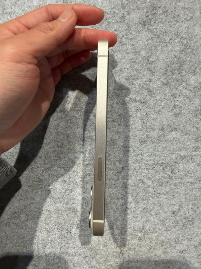 Apple iPhone 14シルバー 本体