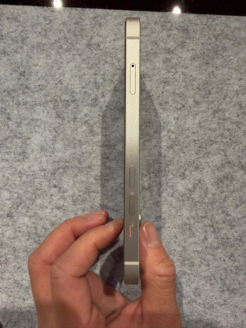 Apple iPhone 14シルバー 本体