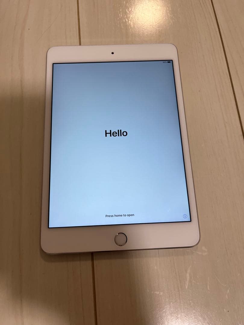 Apple iPad mini4シルバー32GB