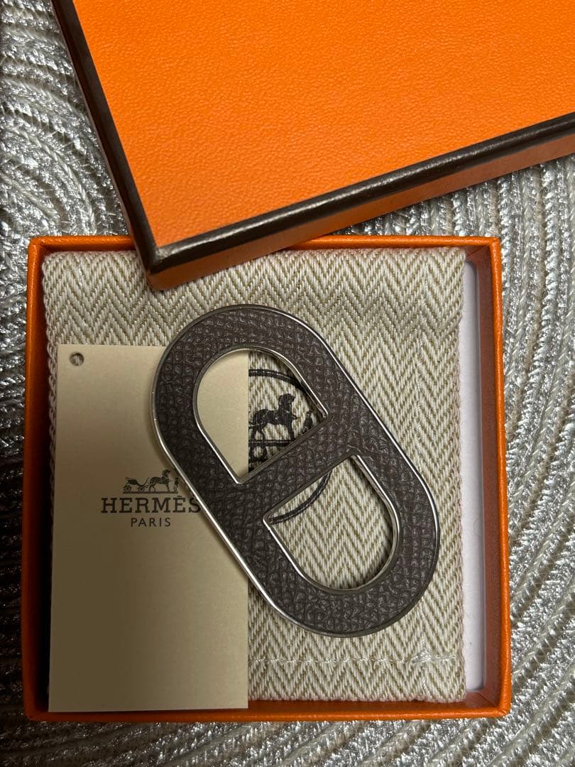 ♥さとちゃんショップ♥専用 エルメス　シェーヌダンクル　ブローチ　エトゥープ