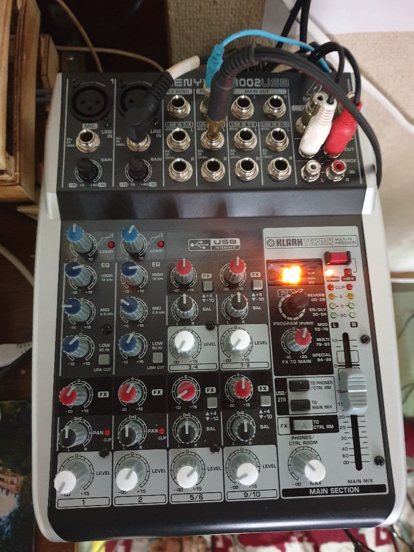 Behringer XENYX QX1002USB オーディオインターフェース