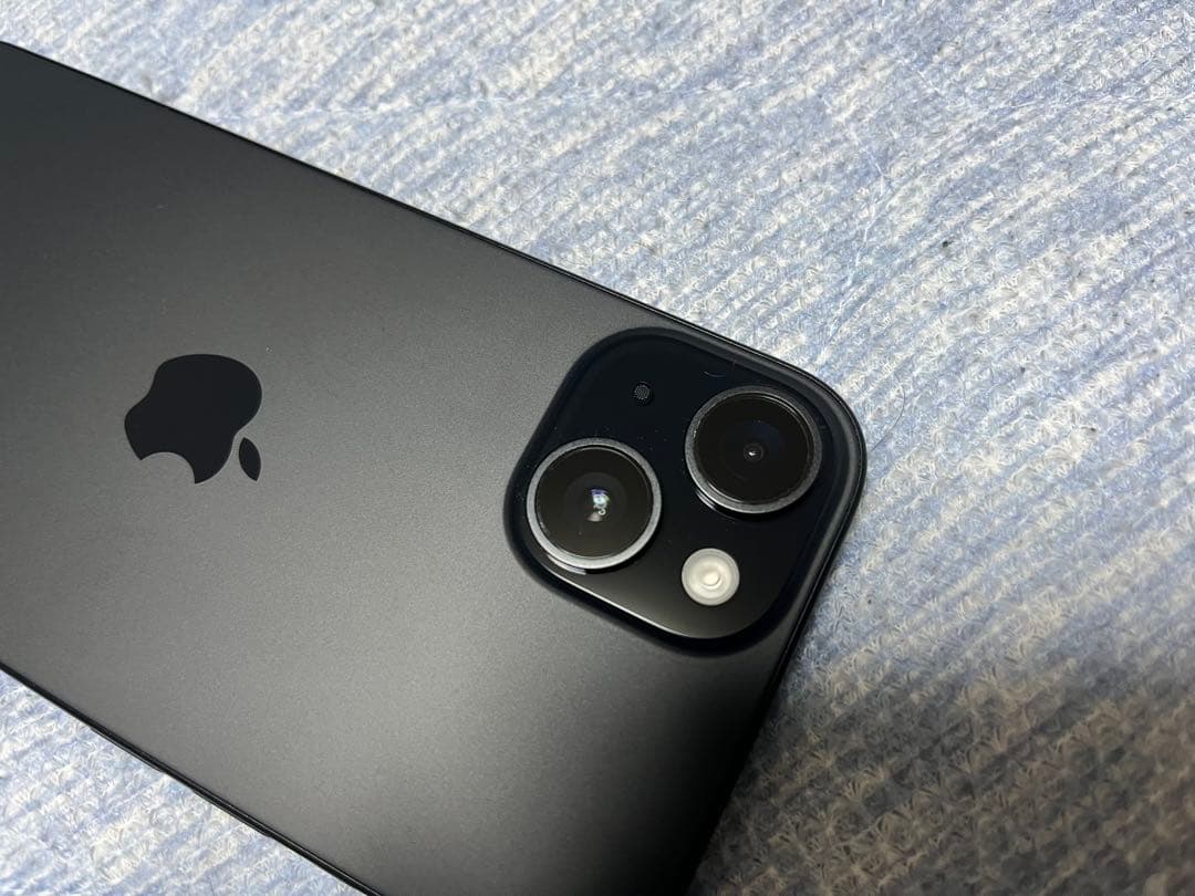 iPhone 15 美品 128GB バッテリー100%