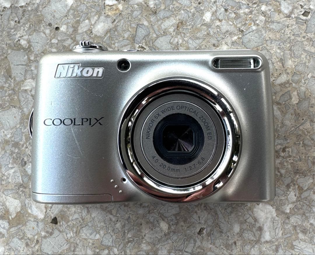 実写美⭕️【動作確認済】Nikon COOLPIX L23 シルバー