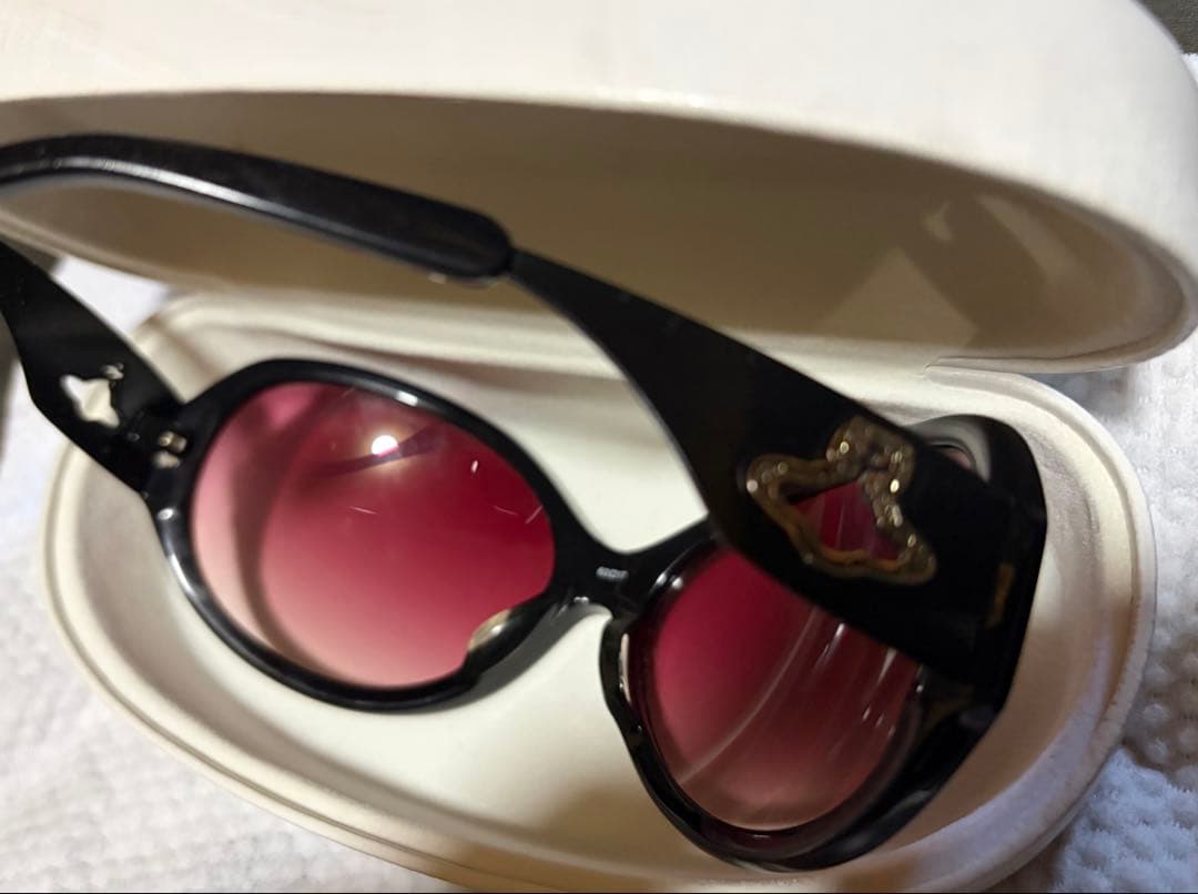 Vivienne Westwood VW-7723 hyde着用モデル