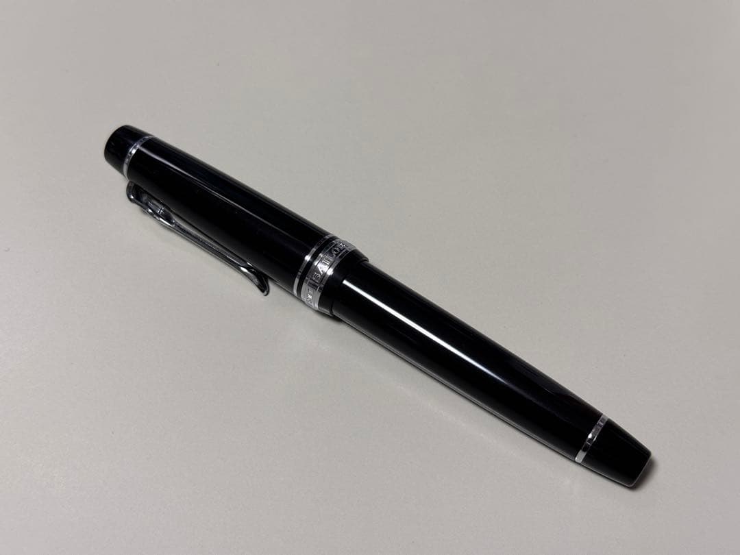 セーラー万年筆 プロフェッショナルギアΣ F字幅 銀 ブラック