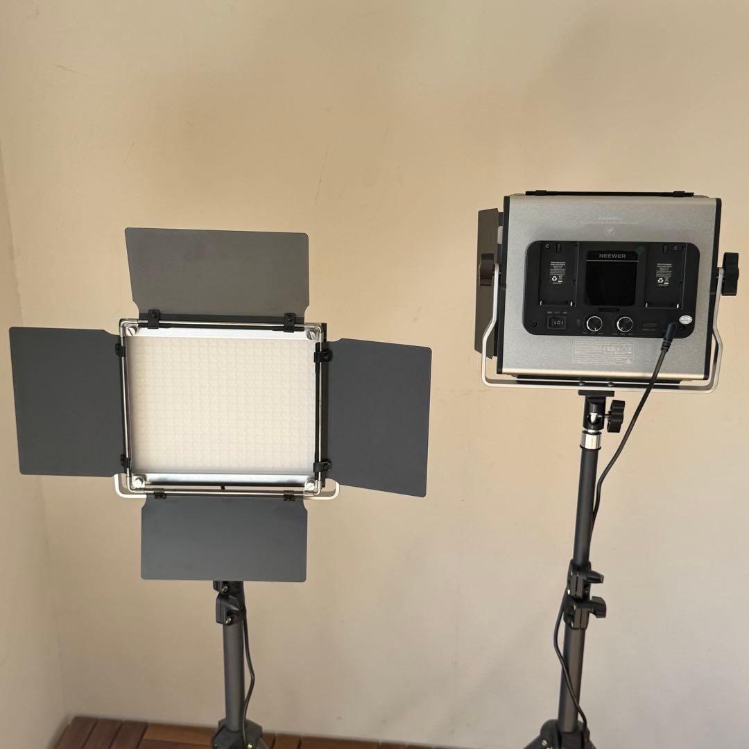 NEEWER 660 PRO II RGB LEDライト スタンド付2台セット
