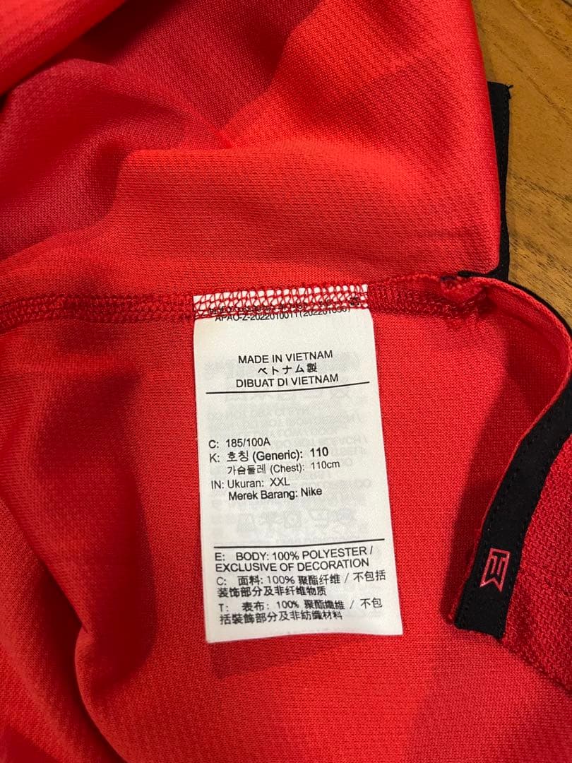 Nike Tiger Woods DRI-FIT 半袖シャツ+ベストＭセット売り