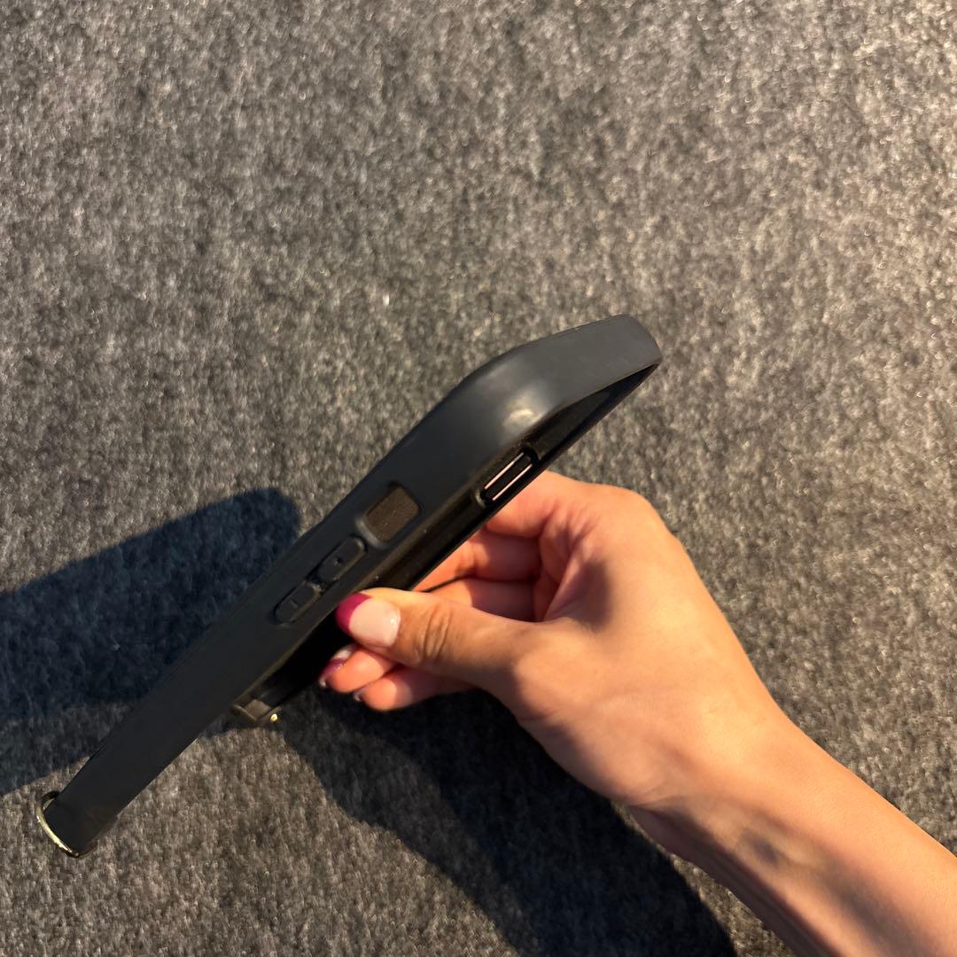 BANDOLIER ブラック レザー iPhone 15plusケース