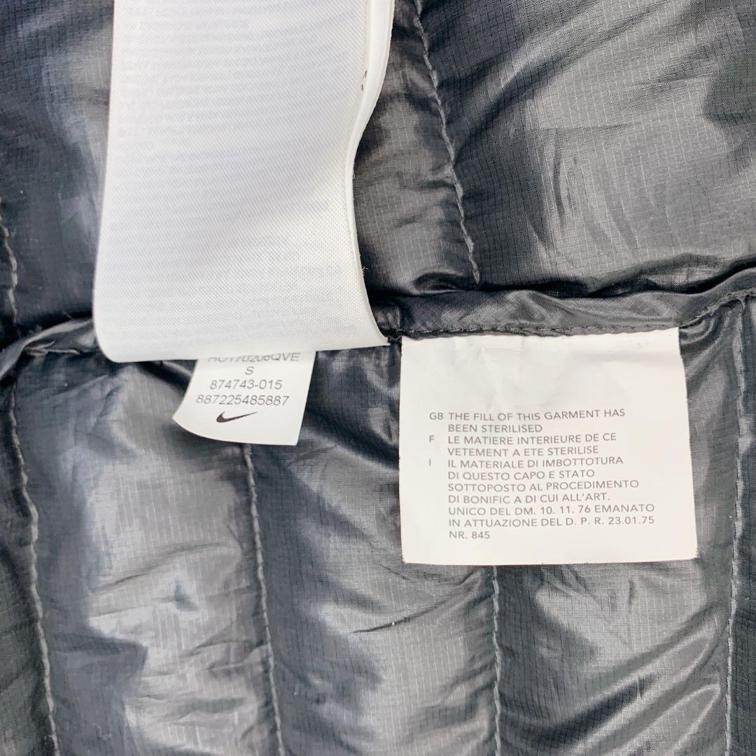 熱い時には赤い絨毯✨ナイキ NIKE パリサンジェルマン ライトダウン