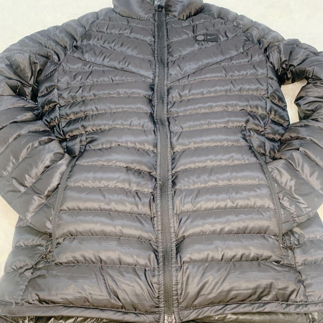 熱い時には赤い絨毯✨ナイキ NIKE パリサンジェルマン ライトダウン