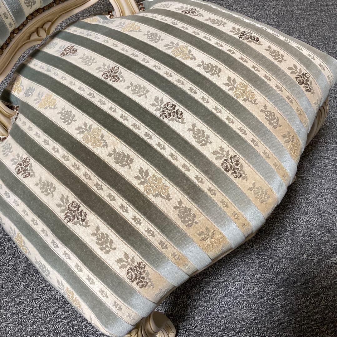 カリモク　domani ドマーニ　最高峰　猫脚　鋲打ち　ダイニングチェア