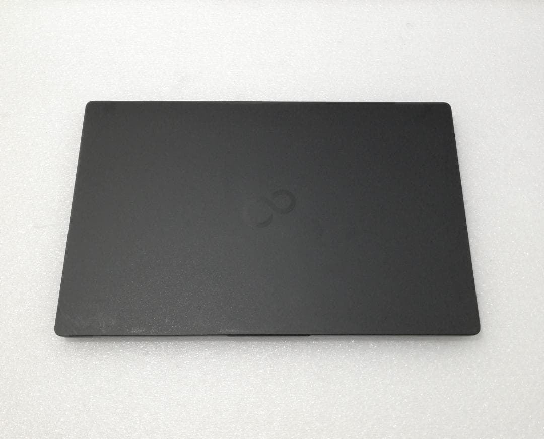 富士通　U9311/F i5-1145G7 2.6GHz　8G　Nvme256G