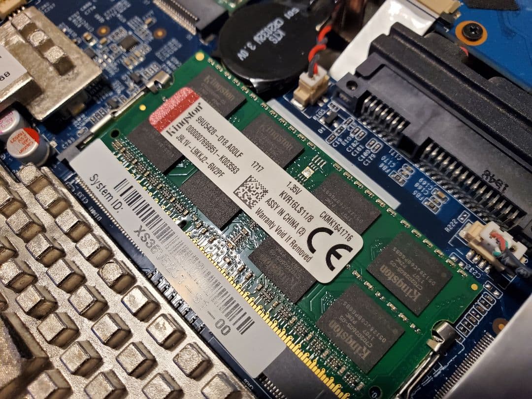 SHUTTLE XS36V5 (メモリ/SSD付き)