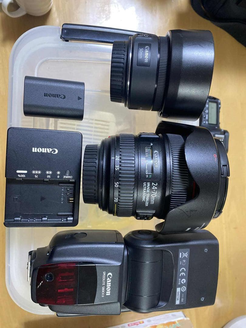 緊急値下げCanon EOS 6D + 24-70mm & 50mmレンズセット