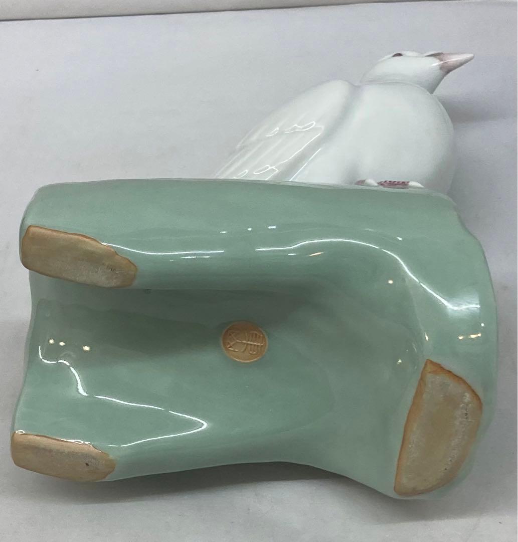 113s  宮永東山作「白鳩」共箱　京都　青磁　置物　平和　東山窯