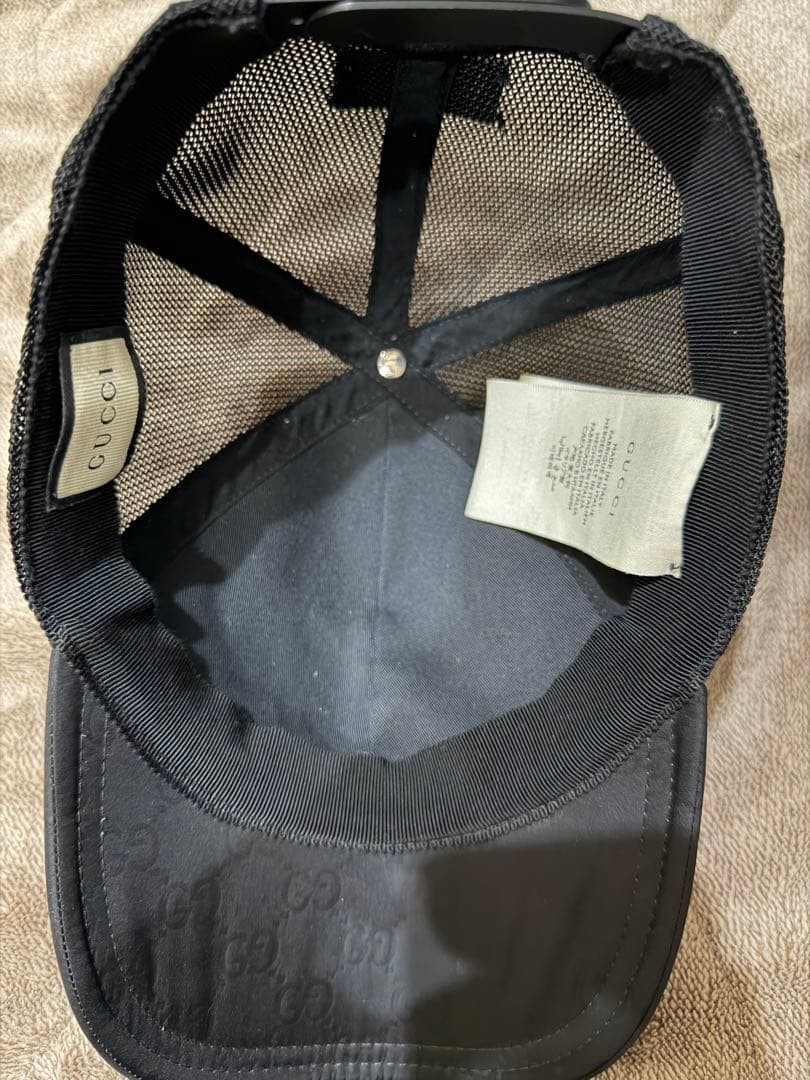 GUCCI ブラック ベースボールキャップ