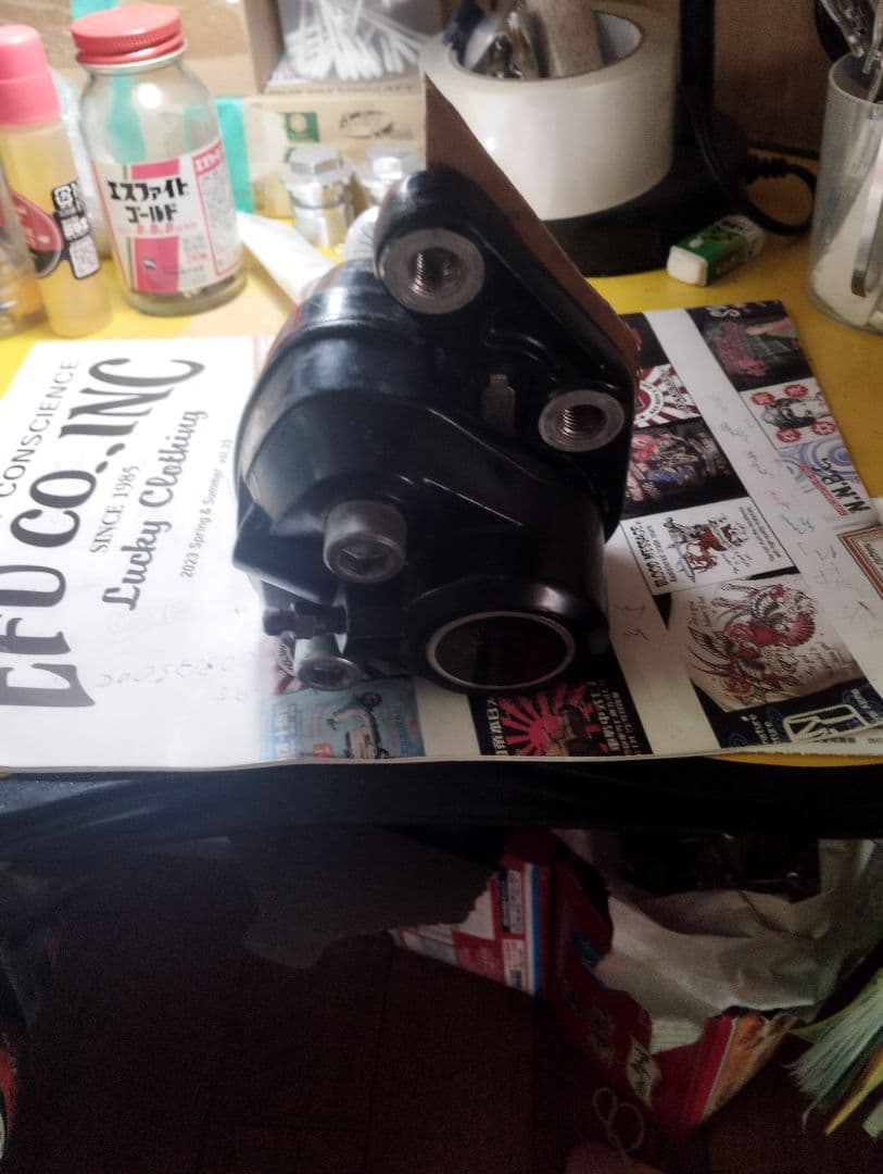 Z1.Z2フロントキャリパー