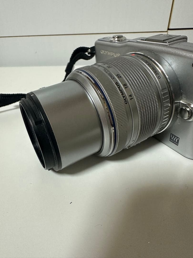 オリンパス　PEN mini E-PM1 シルバー