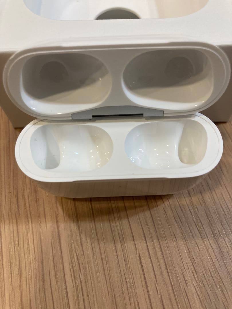 AirPods Pro 2（第2世代）AppleCare+付 2027年5月まで