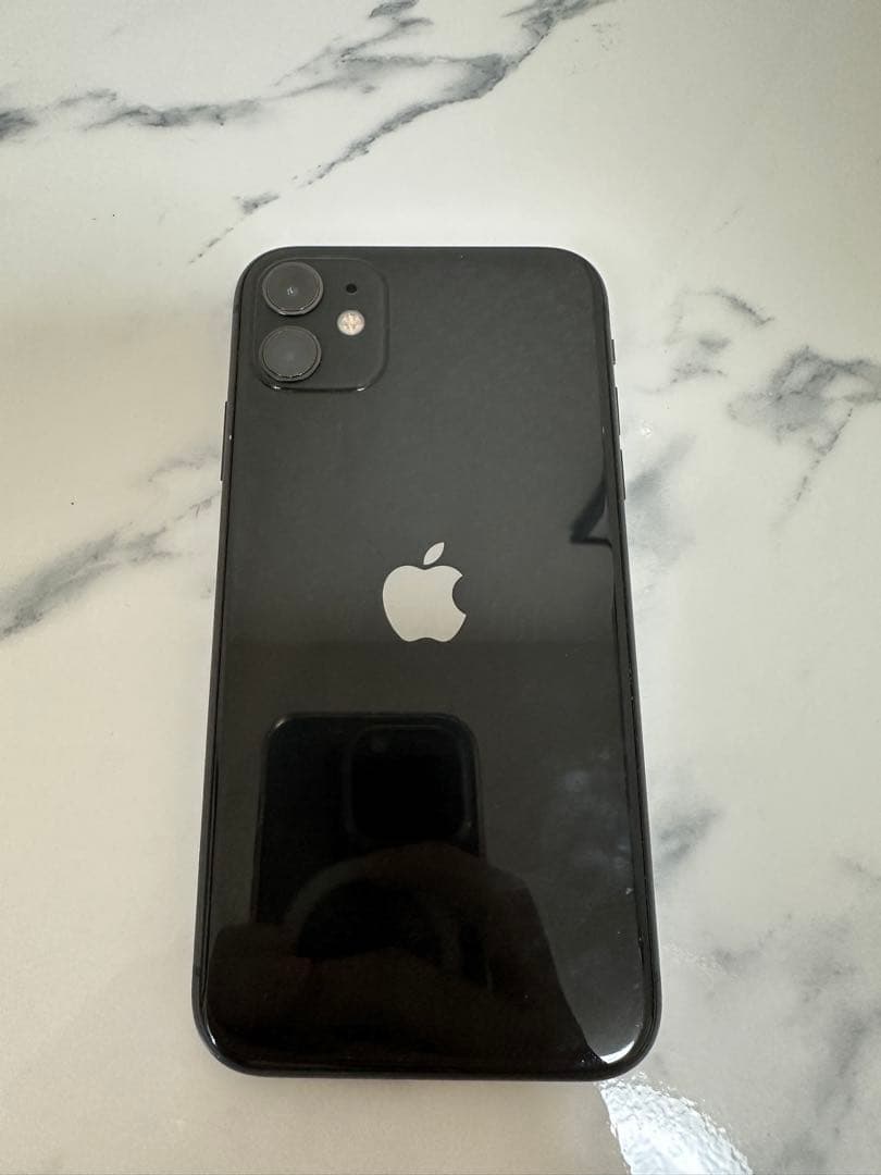 iPhone11(ブラック)本体　訳あり