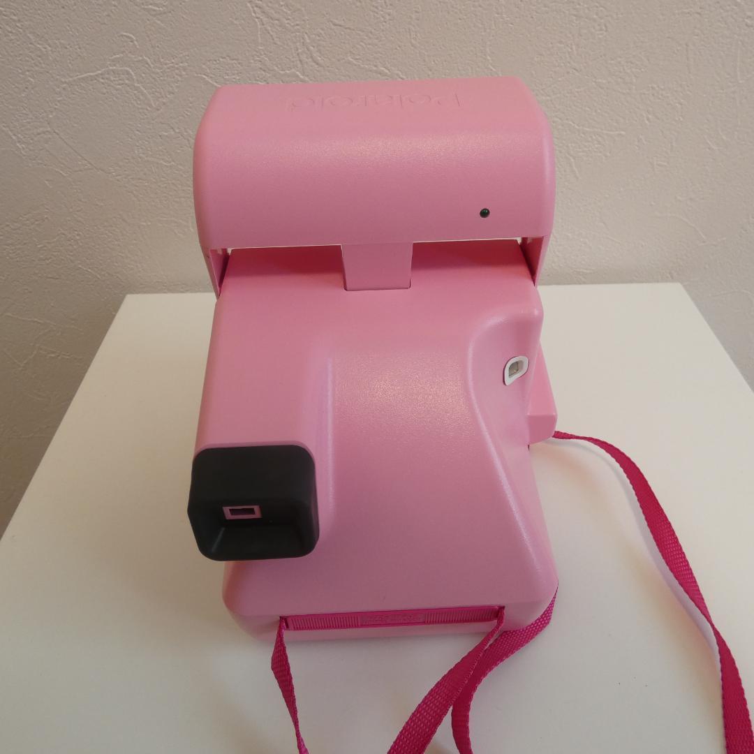 ポラロイドカメラ　ハローキティ　Polaroid ケース付き