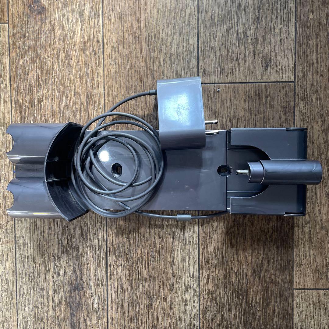Y‼️Dyson SV11v7 クリーナー本体 充電アダプター