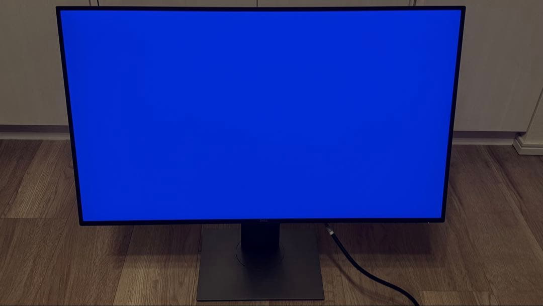 ディスプレイ・モニター本体 Dell U2720QM