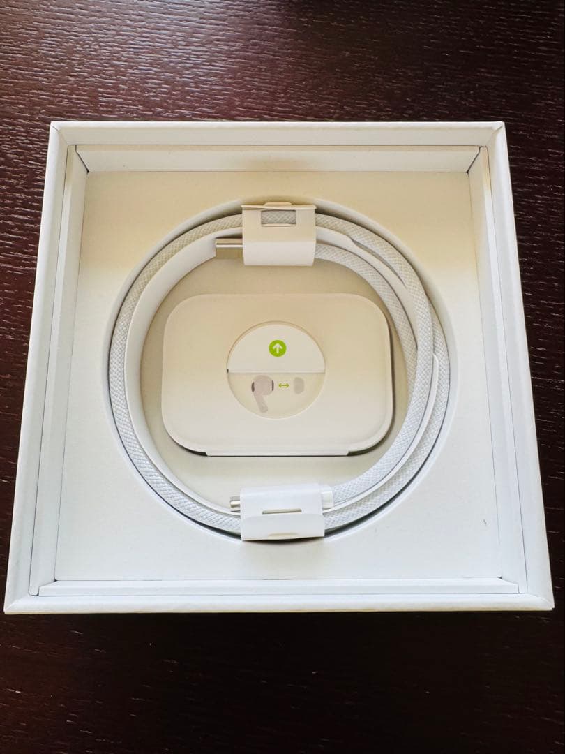 [美品]AirPods Pro 2 USB-C/箱付属品有/イヤーチップ新品交換