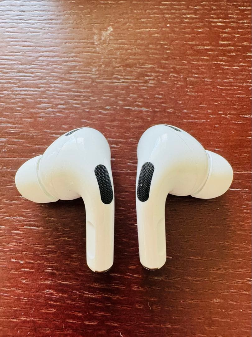 [美品]AirPods Pro 2 USB-C/箱付属品有/イヤーチップ新品交換