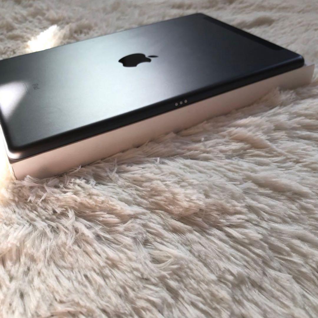 【年始割】iPad 第9世代 64GB SIMフリー【すぐ発送】