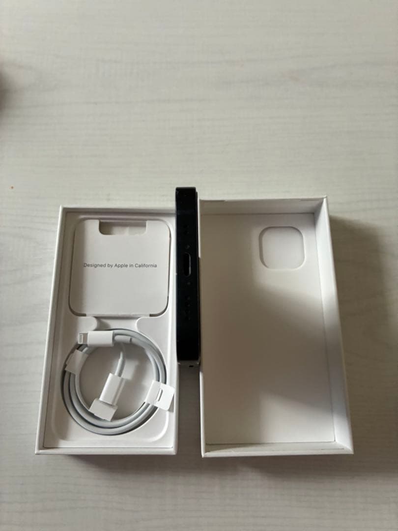 Apple iPhone 13 miniブラック 本体