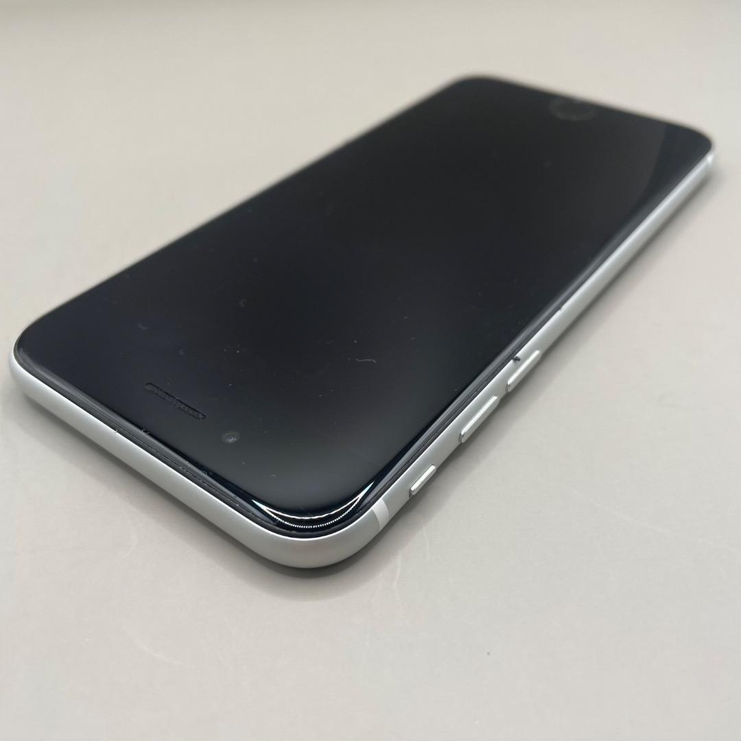 美品✨iPhone SE(第2世代) 128GB ホワイトバッテリー新品100％
