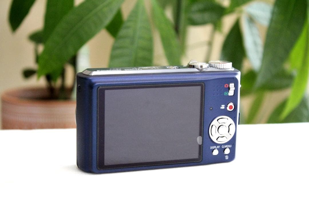 ★元箱付・美品★ パナソニック LUMIX DMC-TZ7 ブルー デジカメ