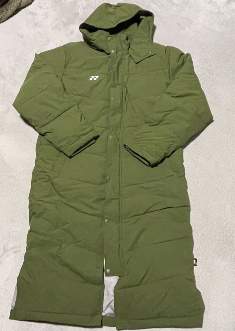 YONEX ベンチコートカーキー　XO ほぼ未使用