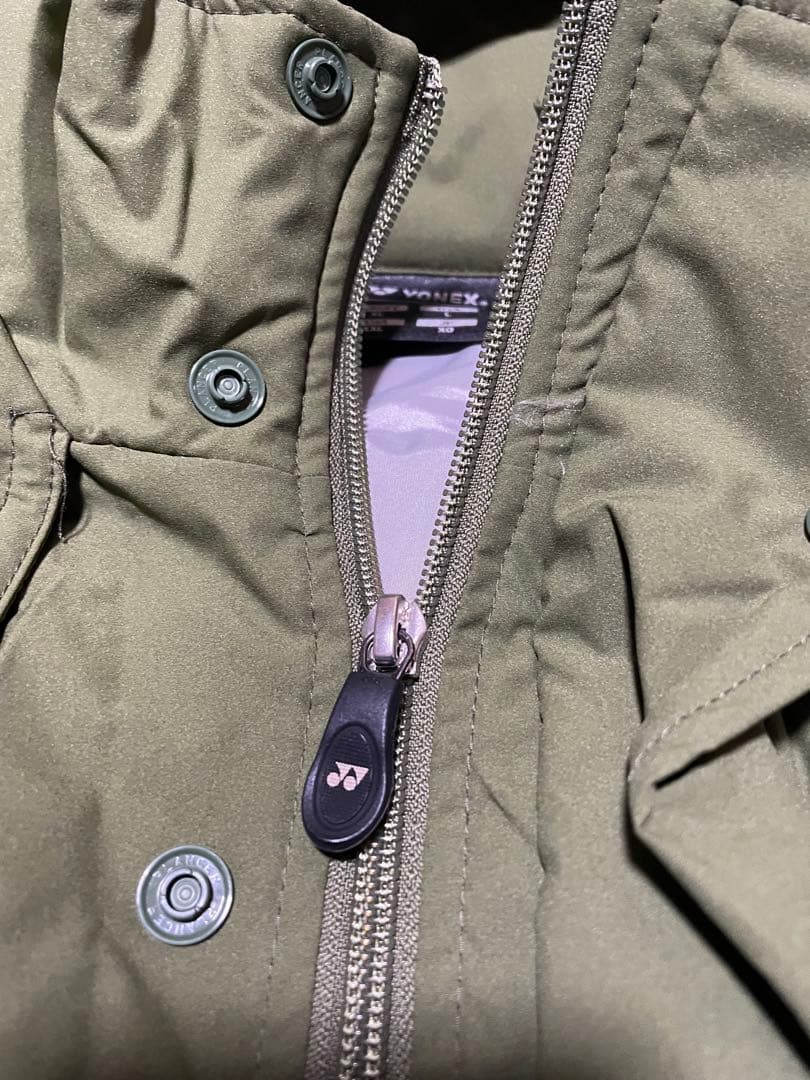 YONEX ベンチコートカーキー　XO ほぼ未使用