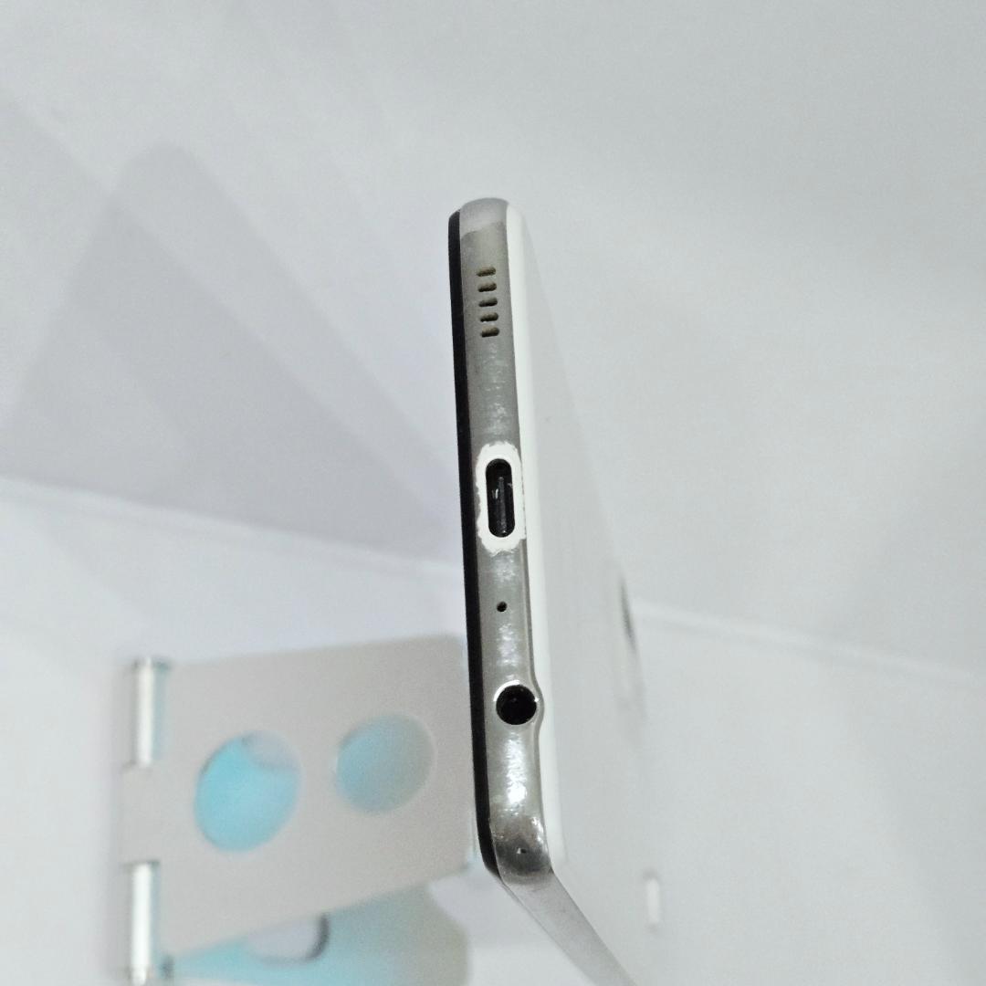 01 GalaxyA52 5G ホワイト SIMフリー 美品