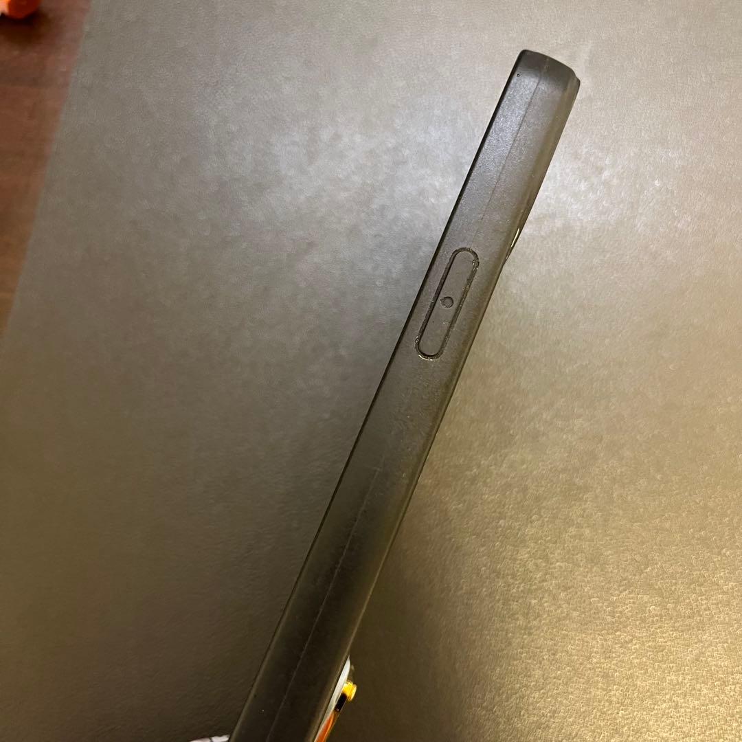 みっちゃん　プラダ　iPhoneケース